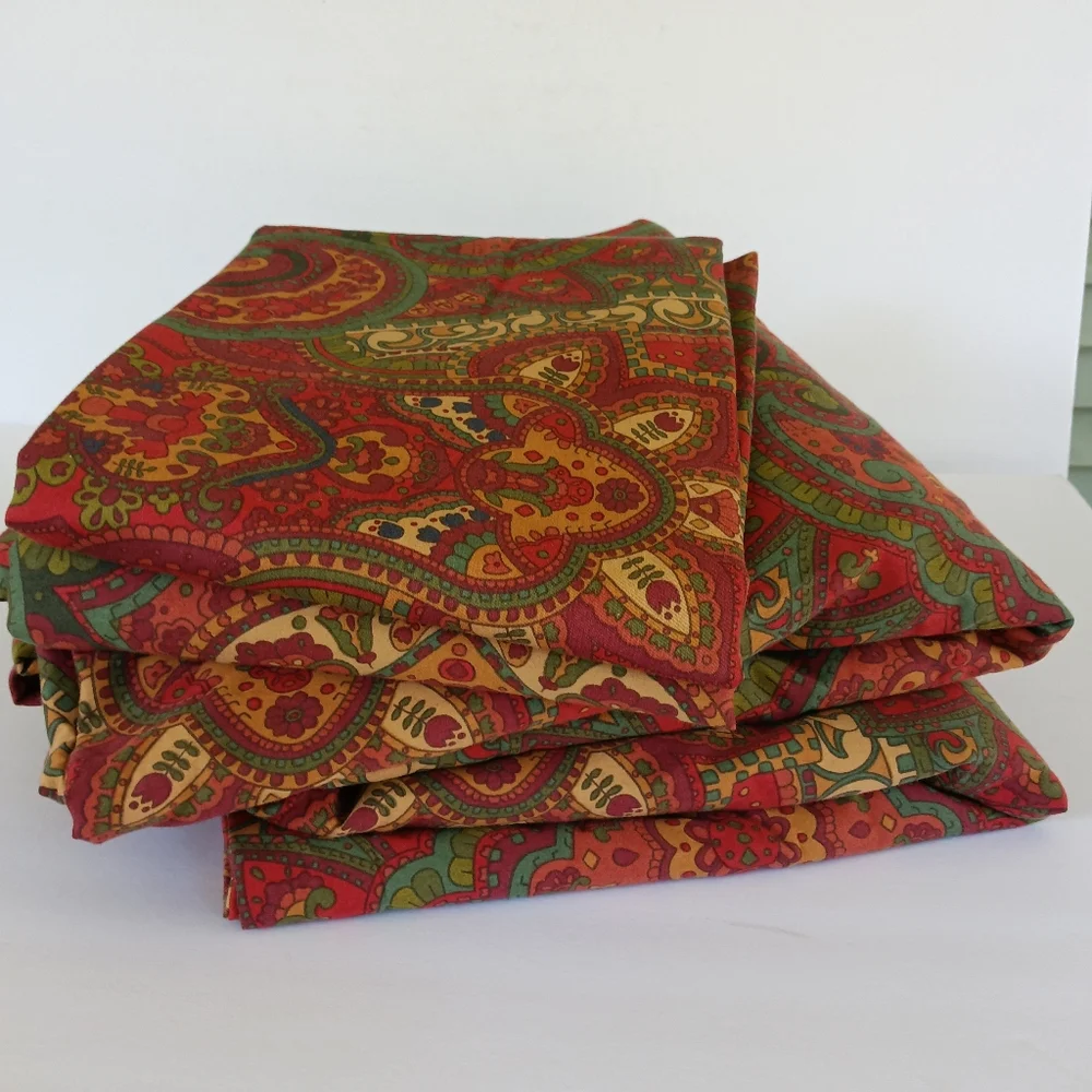 Pottery Barn Mira Rich Red Paisley Full/Queen Duvet + 2 Euro Shams